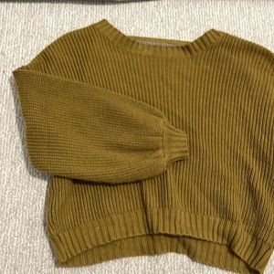 Balloon sleeve sweater